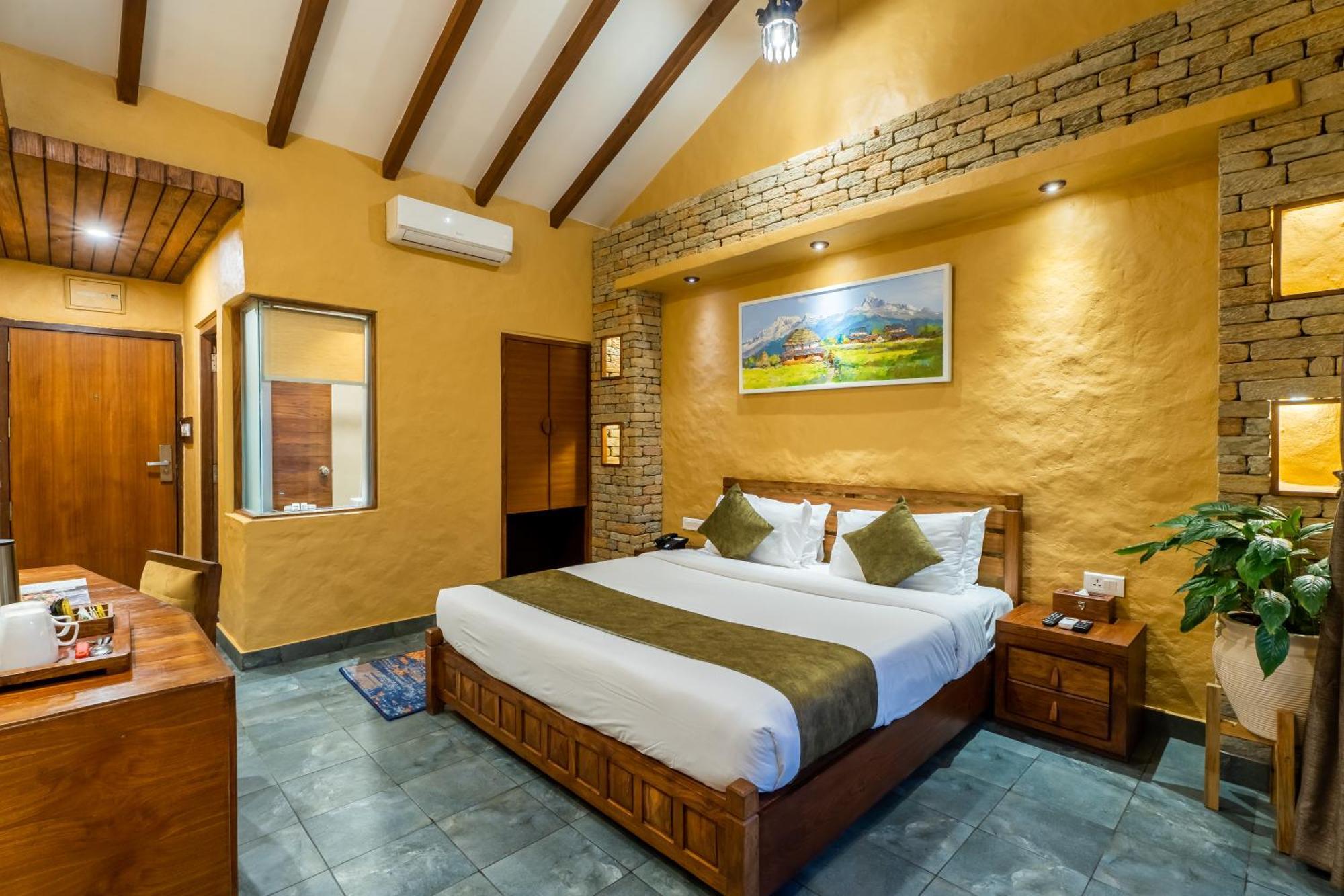 Bar Peepal Resort Pokhara Exterior foto Deluxe Room
